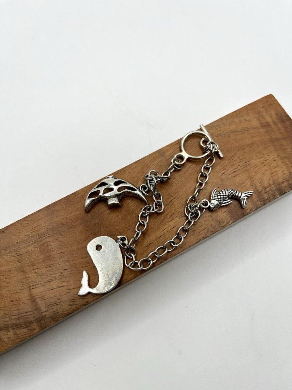 Vintage Silver Tone Ocean Charm Bracelet Whale Fish Angelfish Toggle Nautical